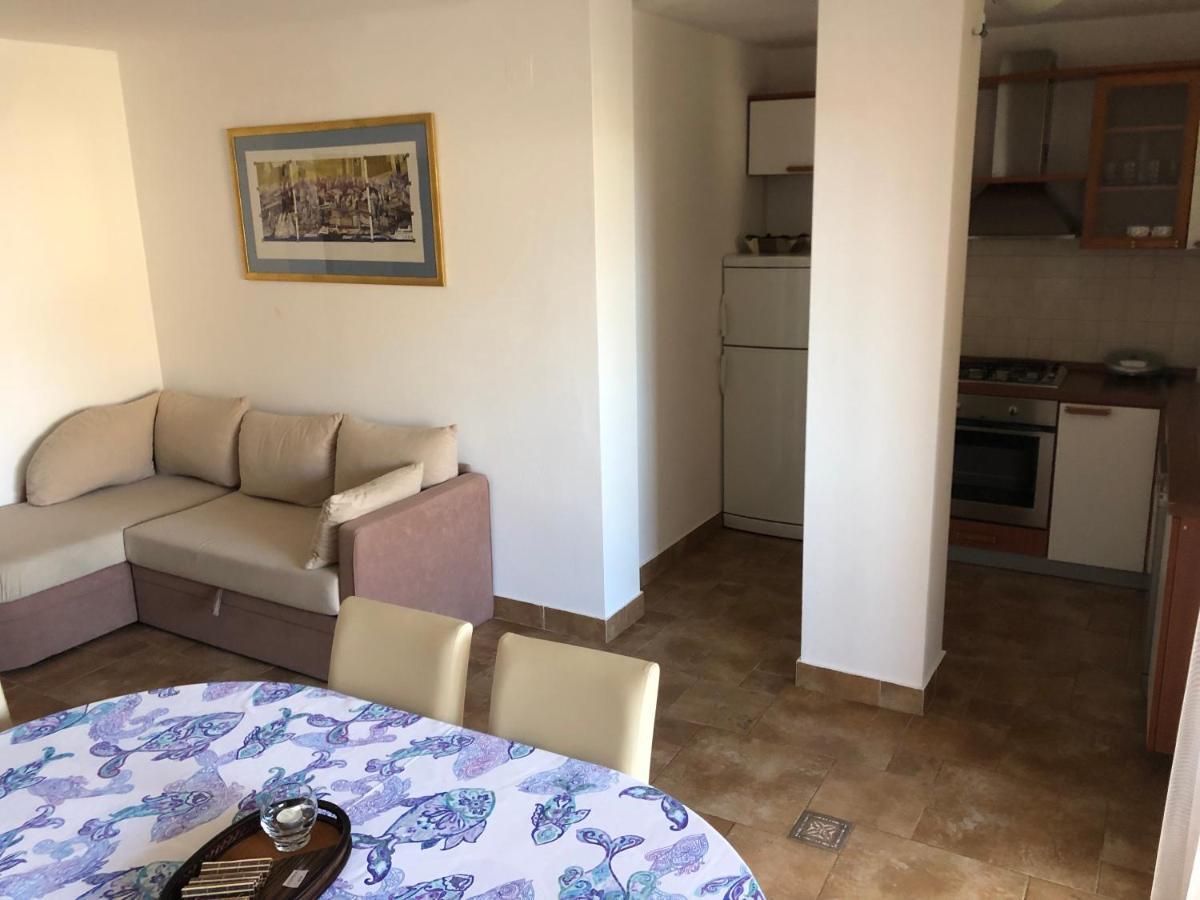Apartments Smiljanic Tribunj  Bagian luar foto