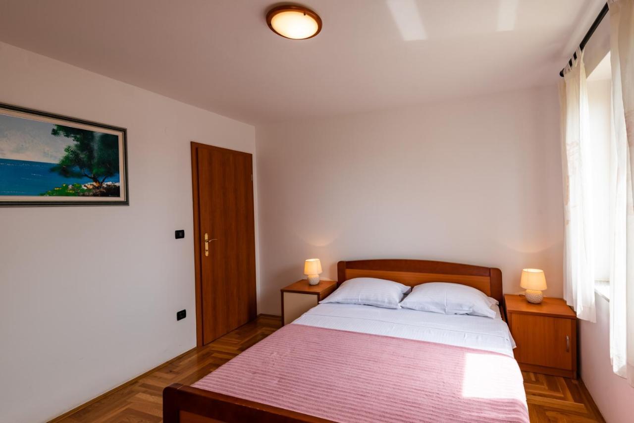Apartments Smiljanic Tribunj  Bagian luar foto
